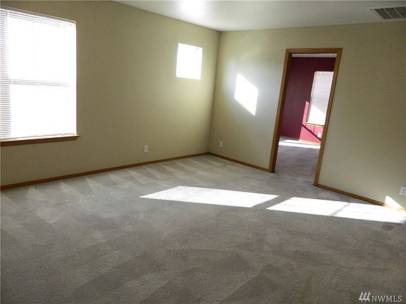 3rd image of 8305 209th Avenue Ct E