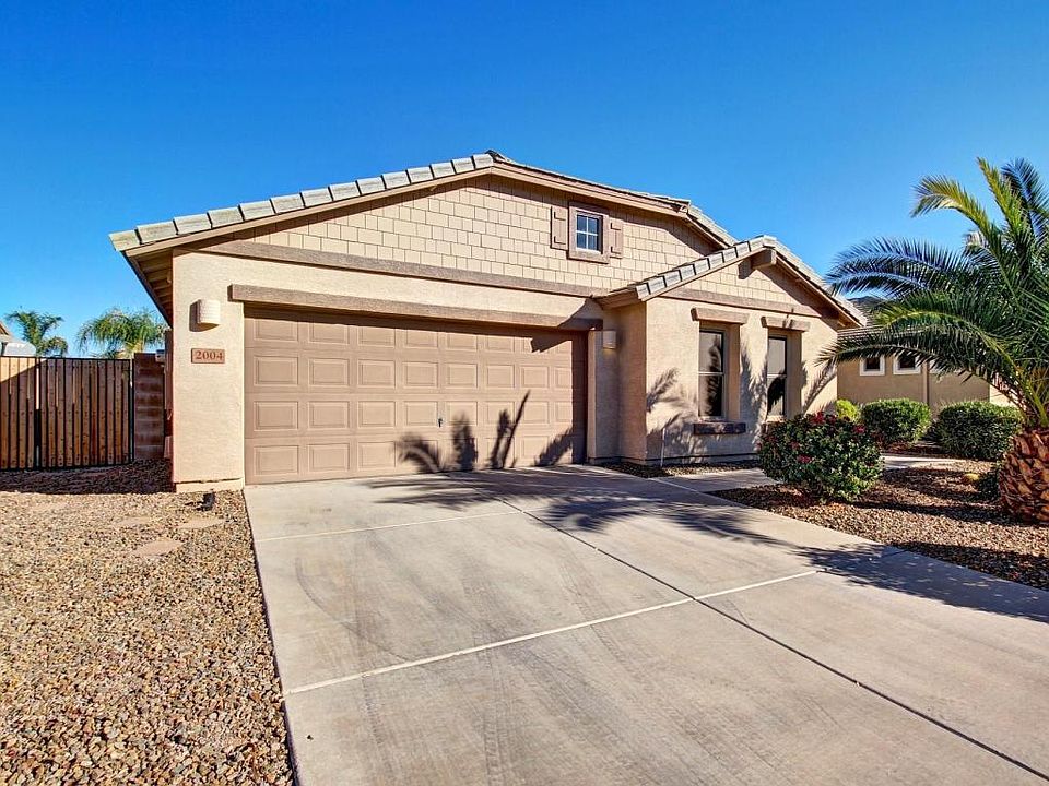 1st image of 2004 W Half Moon Cir