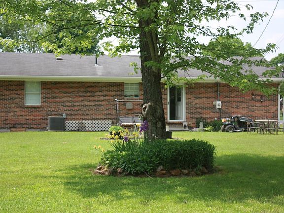 3rd image of 548 Pamela Dr