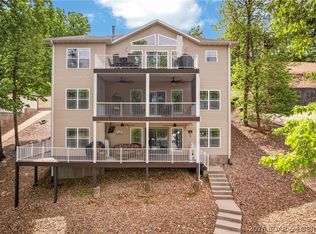 1167 Beacon Point Cir, Lake Ozark, MO 65049
