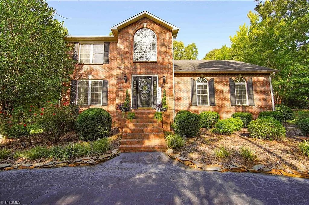 290 Gleason Lane - 1 — Photo 1