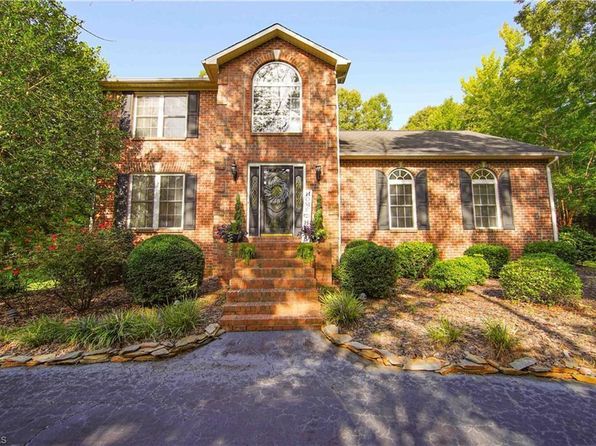 290 Gleason Ln