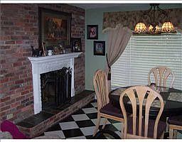 5th image of 15 Mayflower Dr