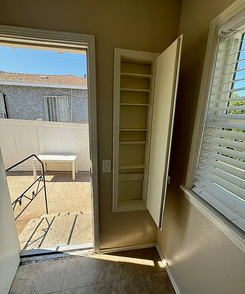 722 W 9th St — Photo 9