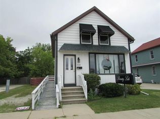 2110 Washington St, Two Rivers, WI 54241