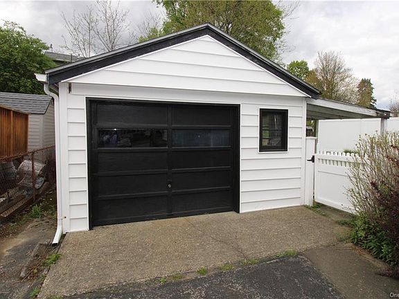 3rd image of 35 Flemming Dr