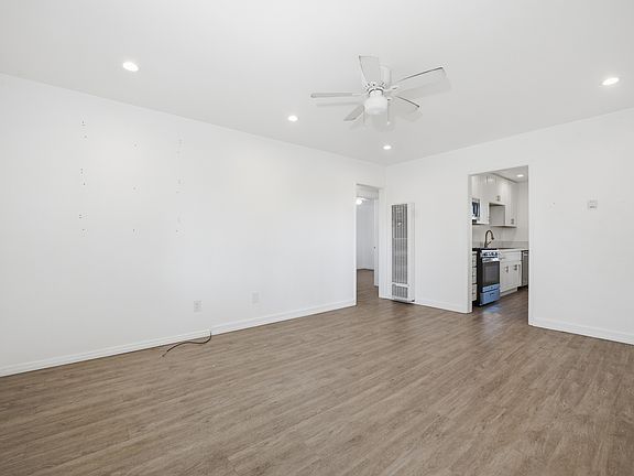 3rd image of 4474 Hamilton St #4480.5