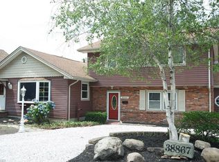 38867 Lake Shore Blvd, Willoughby, OH 44094
