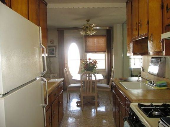 4th image of 2630 Cropsey Ave APT 8K
