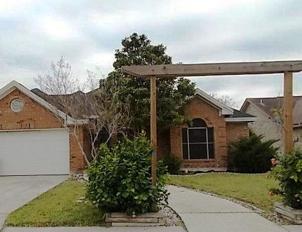 1st image of 2202 Ascot Dr