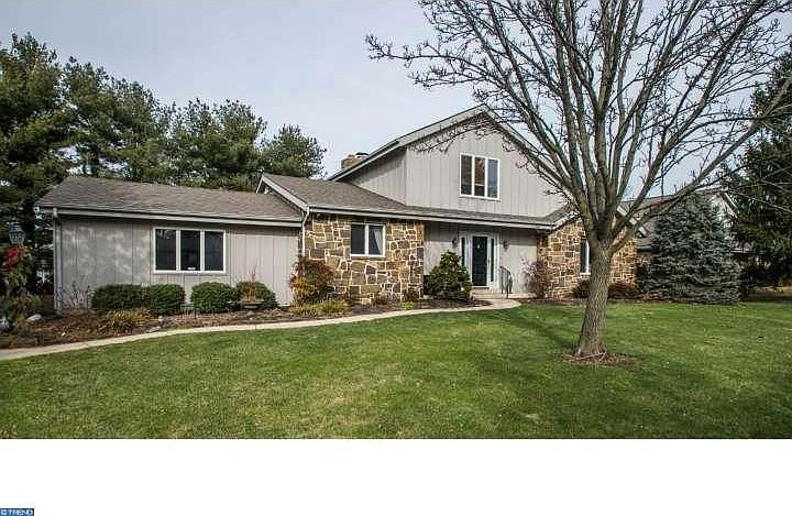 1st image of 1 Briars Ln