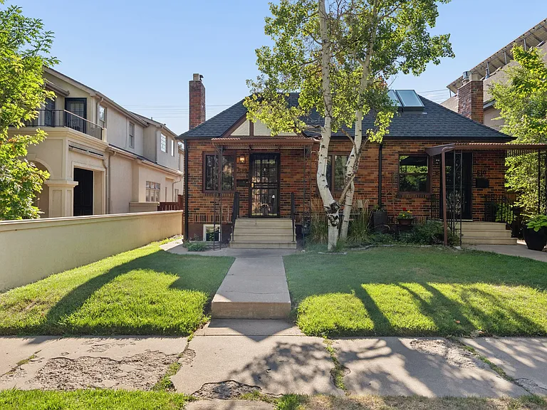 512 Jackson St — Photo 2