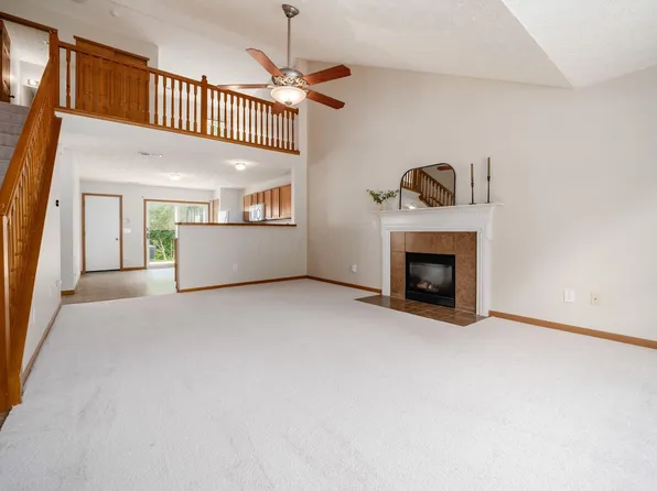 107 Arrowfeather Ln, Lewis Center, OH 43035