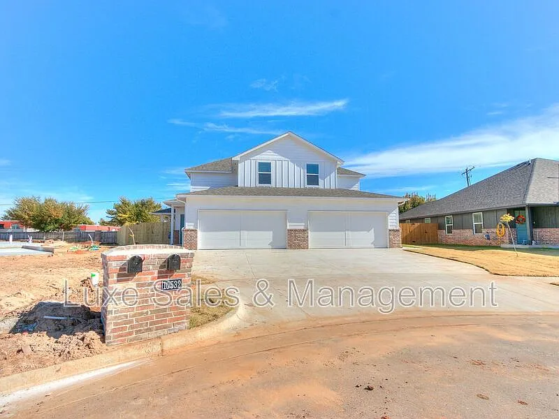 3 bed, 2.5 bath, 1265 sqft, $1,545 — Photo 4