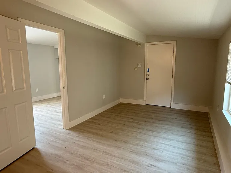 1849 Darwin Way — Photo 10