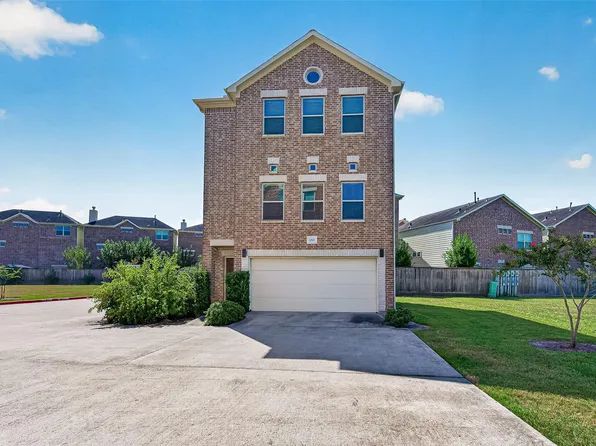 11603 Main Fir Dr, Houston, TX 77025