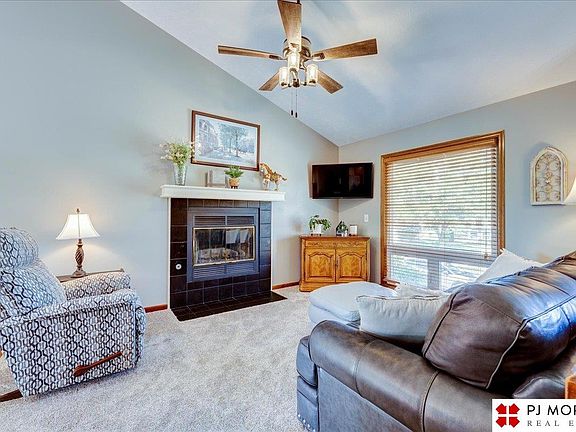 4th image of 15247 Ontario St