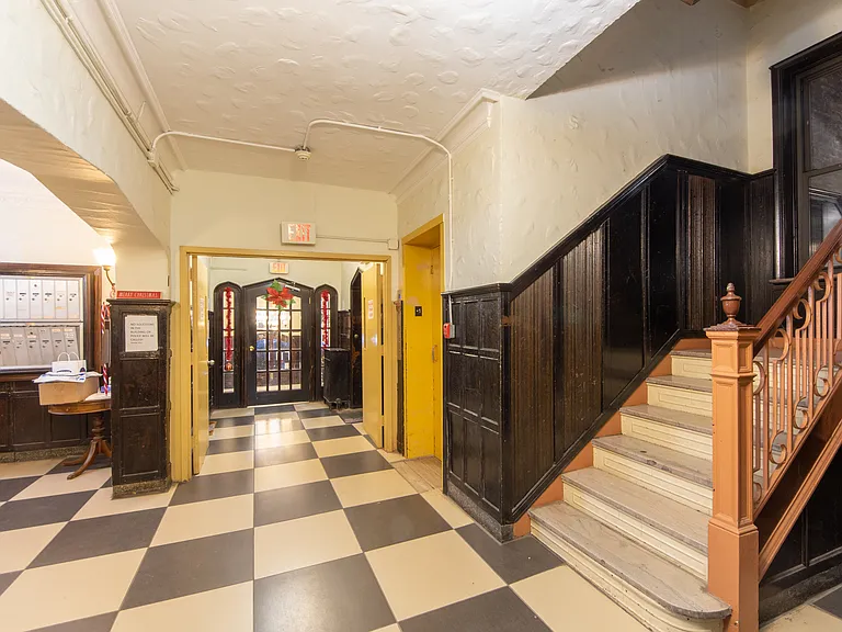 Randolph Manor Apartments — Photo 13