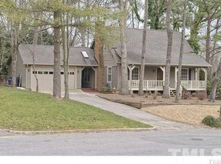 2824 Pidgeon Hill Rd, Raleigh, NC 27613