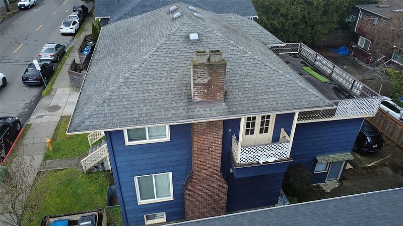 2nd image of 5026 20th Avenue NE