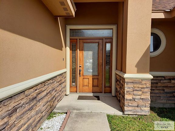 3rd image of 7589 Pecan Ave