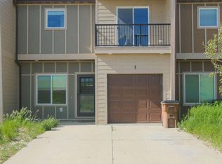 5801 Victoria Ave UNIT I, Williston, ND 58801