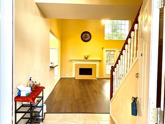 4th image of 7921 Aqua Vista Dr