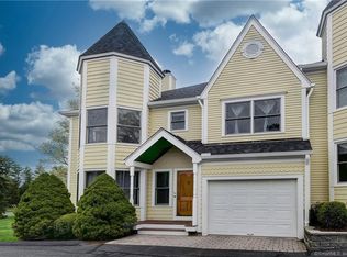 59 Prospect St APT L, Ridgefield, CT 06877
