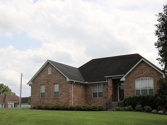 2nd image of 1120 Lea Cir