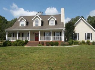 146 Golden Oaks Dr, La Fayette, GA 30728