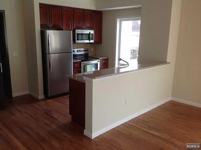 182 Anderson Ave #3A — Photo 3
