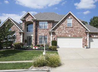 1515 Heather Glen Dr, Lake Saint Louis, MO 63367