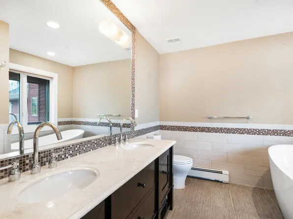 14a Riverview Circle image 22 of 35