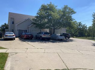 1 Woodridge Ct, Madison, WI 53704