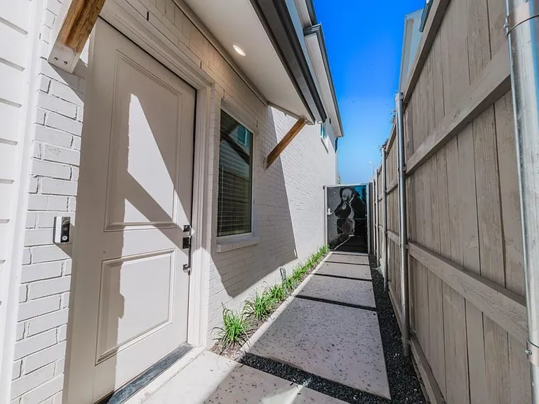 4630 March Ave — Photo 13