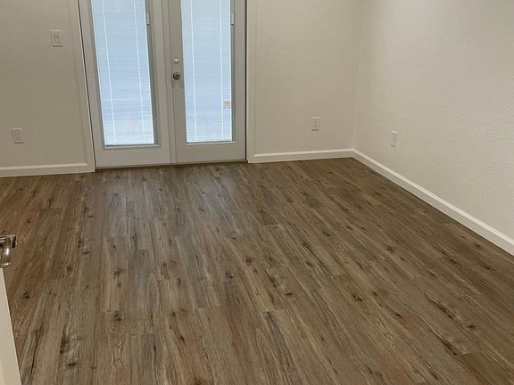 2nd image of 2249 W Park Ave