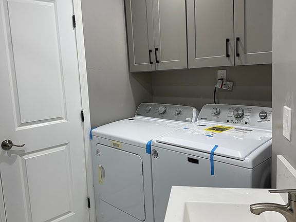 5th image of 4370 Date Ave #A