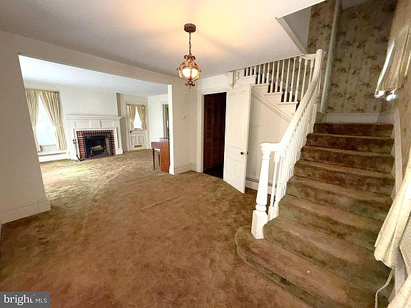 3rd image of 26 Parsonage St