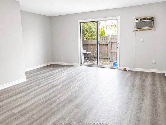 3rd image of 3057 Meadowbrook Ln #3