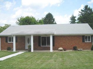 1821 Crestmont Dr, Aliquippa, PA 15001