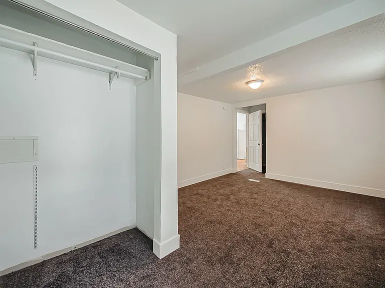 312 Ballard St — Photo 12