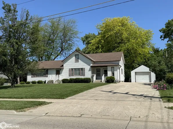 714 W 18th St, Carroll, IA 51401