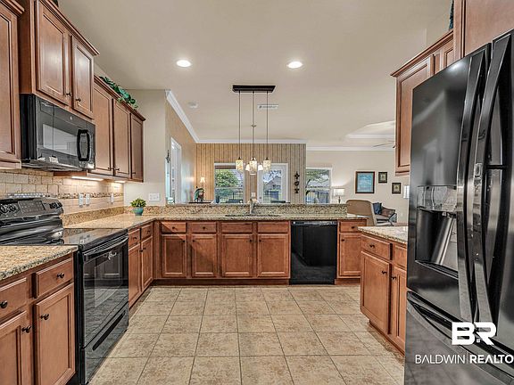 5th image of 23248 Dundee Cir