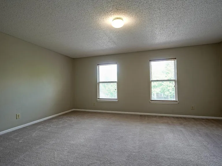 10155 Holly Berry Cir — Photo 22