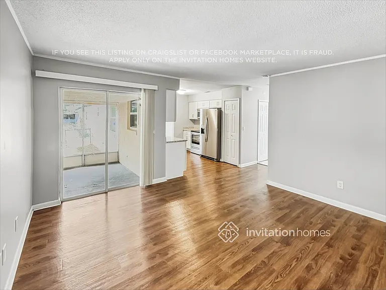 900 Vincent Dr — Photo 7