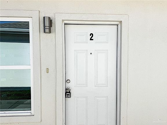 3rd image of 1602 Angelina Dr APT 2