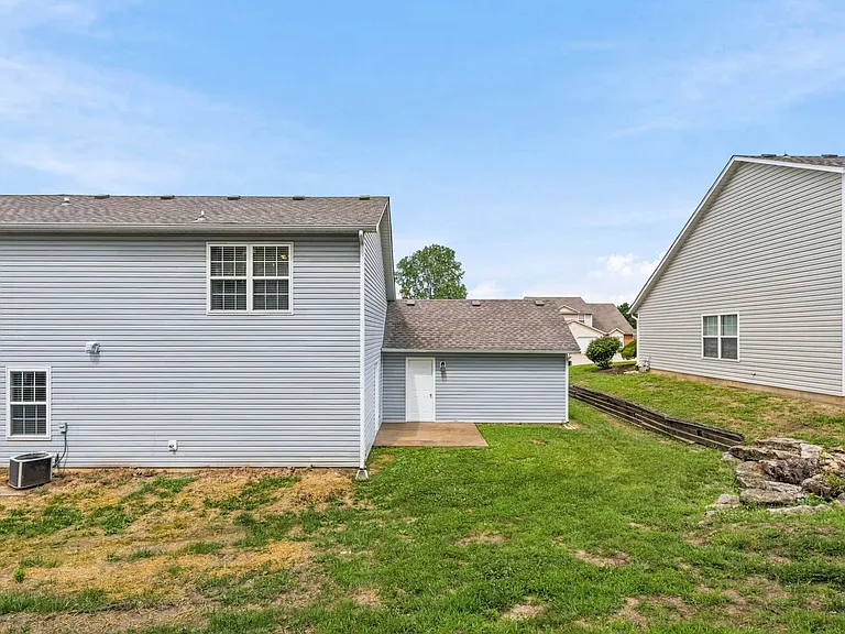 5004-5006 Betty Jean Way — Photo 4