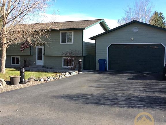 2nd image of 406 Helen Dr