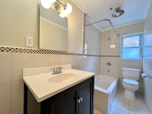 Rented by SERHANT. | media 15