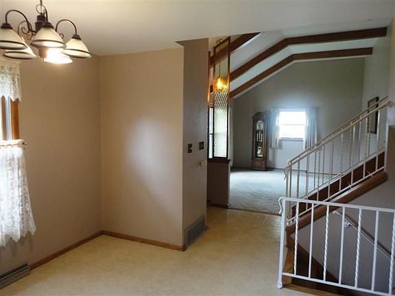 4th image of 12535 W Cleveland Ave
